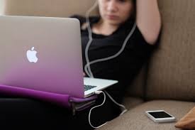Is the increase in non-drinking amount adolescents linked with spending more time on the internet? Is the increase in non-drinking amount adolescents linked with spending more time on the internet?