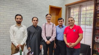 Meeting with Qasim Ali Shah Motivational Speaker Group photo with Qasim Ali Shah Motivational Speaker