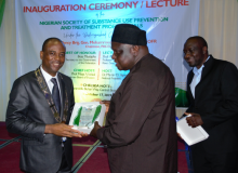 تقديم الجوائز